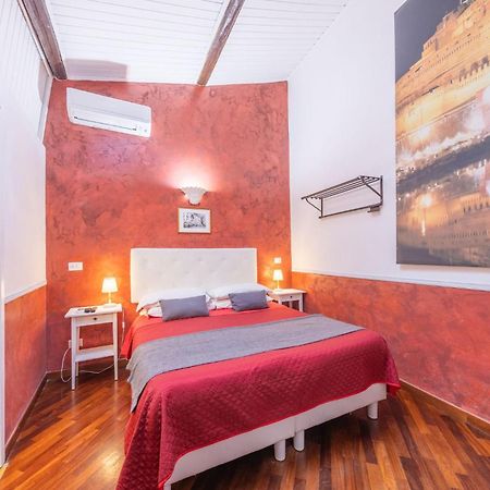 Room In Bb - Skylight Double Room In History House 로마 외부 사진